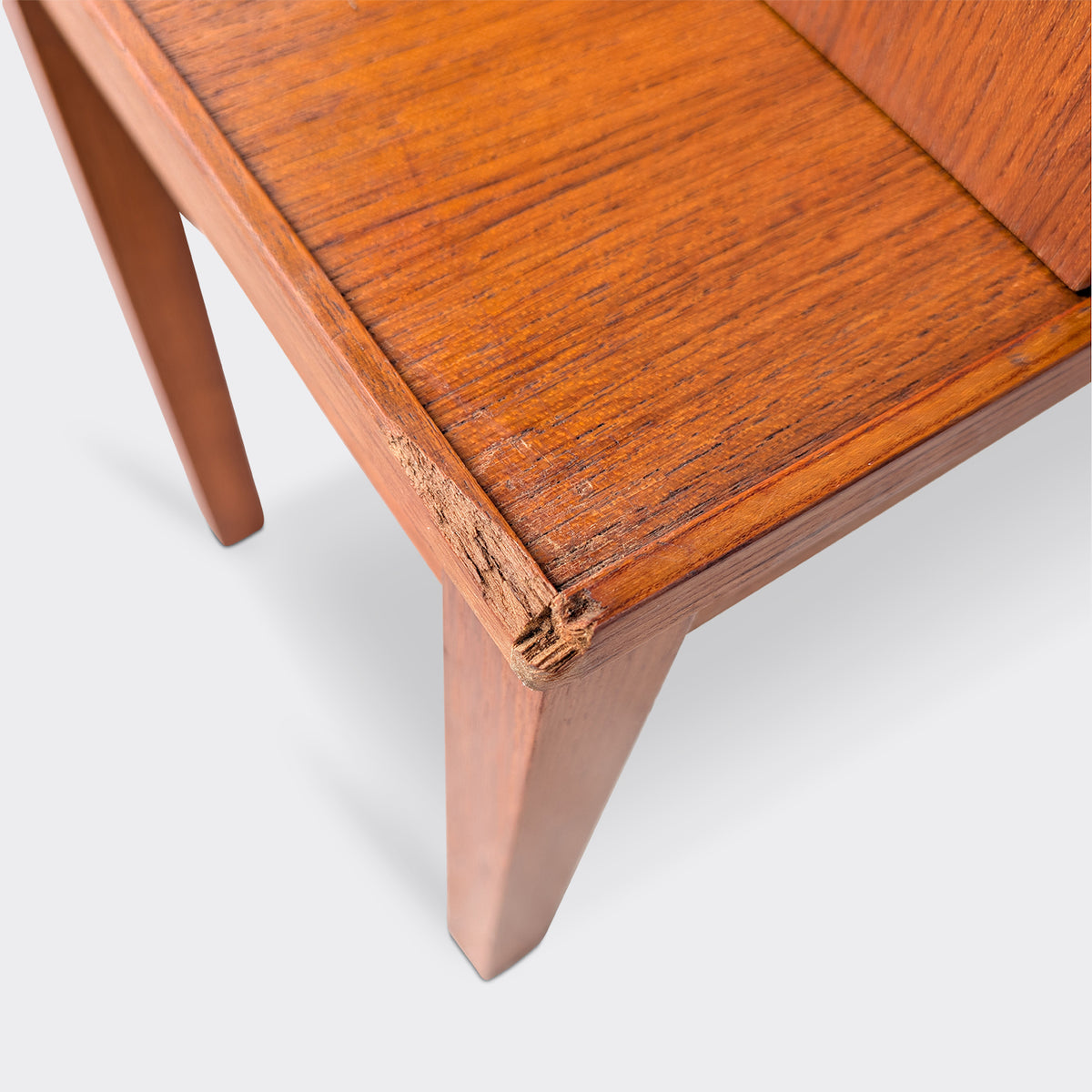 Sidobord och hallbord i teak med extra hylla, 1950/60-tal – bild 7